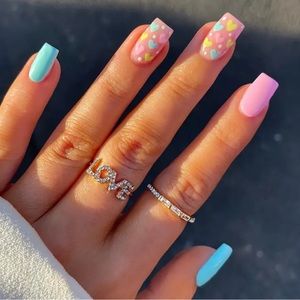 Square Medium Pink and Blue Press On Nails With Heart Designs NWT